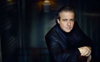 Juanjo Mena to Conduct the Czech Philharmonic’s Televised New Year Concerts